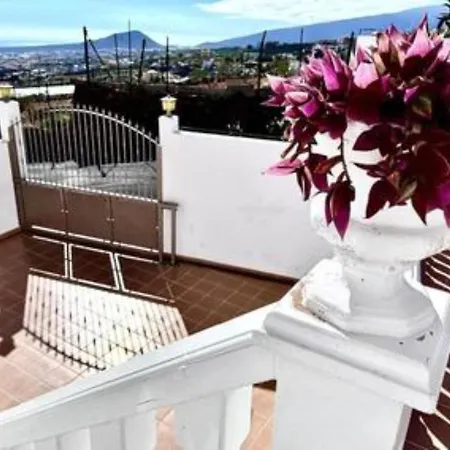 Lavanda Villa *